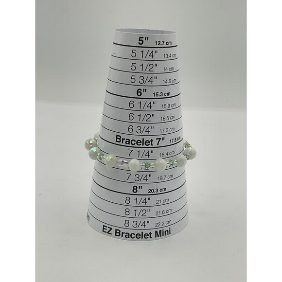 White and Crystal Beaded Bracelet With Toggle Clasp - Picture 3 of 3